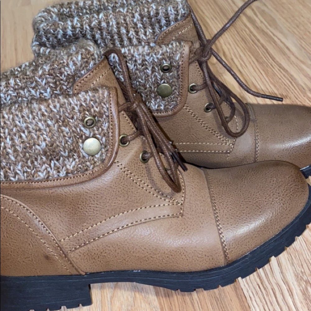 brown fall boots (jessica cline)